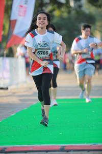 BIB: 6706
                            <button type="button" onclick="openModal(6453132)" class="btn btn-primary btn-sm float-right btn-popup" data-toggle="modal" data-target=".modal-high-quality">
                        <i class="fas fa-shopping-cart"></i> Add to Cart
                    </button>
                                            <button type="button" onclick="isThisMe(6453132, true)" class="btn btn-success btn-sm float-right btn-popup btn-isme hidden" data-toggle="tooltip" data-placement="bottom" title="นี่คือรูปของคุณใช่ไหม คลิกที่นี่เพื่อเอาเข้าอัลบั้ม">
                        <i class="fas fa-plus"></i> Add to album
                    </button>
                    <button type="button" onclick="isThisMe(6453132, false)" class="btn btn-warning btn-sm float-right btn-popup btn-isnotme hidden">
                        <i class="fas fa-ban"></i> Remove from album
                    </button>