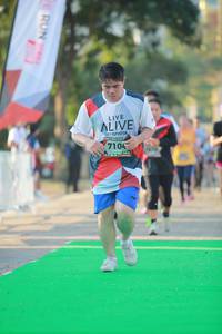 BIB: 7104
                            <button type="button" onclick="openModal(6452882)" class="btn btn-primary btn-sm float-right btn-popup" data-toggle="modal" data-target=".modal-high-quality">
                        <i class="fas fa-shopping-cart"></i> Add to Cart
                    </button>
                                            <button type="button" onclick="isThisMe(6452882, true)" class="btn btn-success btn-sm float-right btn-popup btn-isme hidden" data-toggle="tooltip" data-placement="bottom" title="นี่คือรูปของคุณใช่ไหม คลิกที่นี่เพื่อเอาเข้าอัลบั้ม">
                        <i class="fas fa-plus"></i> Add to album
                    </button>
                    <button type="button" onclick="isThisMe(6452882, false)" class="btn btn-warning btn-sm float-right btn-popup btn-isnotme hidden">
                        <i class="fas fa-ban"></i> Remove from album
                    </button>