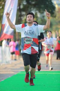 BIB: 6980
                            <button type="button" onclick="openModal(6451643)" class="btn btn-primary btn-sm float-right btn-popup" data-toggle="modal" data-target=".modal-high-quality">
                        <i class="fas fa-shopping-cart"></i> Add to Cart
                    </button>
                                            <button type="button" onclick="isThisMe(6451643, true)" class="btn btn-success btn-sm float-right btn-popup btn-isme hidden" data-toggle="tooltip" data-placement="bottom" title="นี่คือรูปของคุณใช่ไหม คลิกที่นี่เพื่อเอาเข้าอัลบั้ม">
                        <i class="fas fa-plus"></i> Add to album
                    </button>
                    <button type="button" onclick="isThisMe(6451643, false)" class="btn btn-warning btn-sm float-right btn-popup btn-isnotme hidden">
                        <i class="fas fa-ban"></i> Remove from album
                    </button>