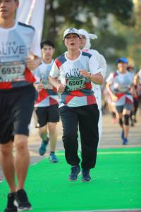 BIB: 6932, 6507
                            <button type="button" onclick="openModal(6452296)" class="btn btn-primary btn-sm float-right btn-popup" data-toggle="modal" data-target=".modal-high-quality">
                        <i class="fas fa-shopping-cart"></i> Add to Cart
                    </button>
                                            <button type="button" onclick="isThisMe(6452296, true)" class="btn btn-success btn-sm float-right btn-popup btn-isme hidden" data-toggle="tooltip" data-placement="bottom" title="นี่คือรูปของคุณใช่ไหม คลิกที่นี่เพื่อเอาเข้าอัลบั้ม">
                        <i class="fas fa-plus"></i> Add to album
                    </button>
                    <button type="button" onclick="isThisMe(6452296, false)" class="btn btn-warning btn-sm float-right btn-popup btn-isnotme hidden">
                        <i class="fas fa-ban"></i> Remove from album
                    </button>