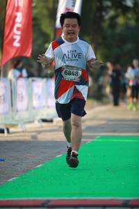 BIB: 6848
                            <button type="button" onclick="openModal(6453273)" class="btn btn-primary btn-sm float-right btn-popup" data-toggle="modal" data-target=".modal-high-quality">
                        <i class="fas fa-shopping-cart"></i> Add to Cart
                    </button>
                                            <button type="button" onclick="isThisMe(6453273, true)" class="btn btn-success btn-sm float-right btn-popup btn-isme hidden" data-toggle="tooltip" data-placement="bottom" title="นี่คือรูปของคุณใช่ไหม คลิกที่นี่เพื่อเอาเข้าอัลบั้ม">
                        <i class="fas fa-plus"></i> Add to album
                    </button>
                    <button type="button" onclick="isThisMe(6453273, false)" class="btn btn-warning btn-sm float-right btn-popup btn-isnotme hidden">
                        <i class="fas fa-ban"></i> Remove from album
                    </button>