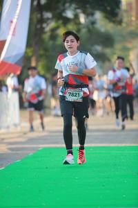 BIB: 7821
                            <button type="button" onclick="openModal(6453371)" class="btn btn-primary btn-sm float-right btn-popup" data-toggle="modal" data-target=".modal-high-quality">
                        <i class="fas fa-shopping-cart"></i> Add to Cart
                    </button>
                                            <button type="button" onclick="isThisMe(6453371, true)" class="btn btn-success btn-sm float-right btn-popup btn-isme hidden" data-toggle="tooltip" data-placement="bottom" title="นี่คือรูปของคุณใช่ไหม คลิกที่นี่เพื่อเอาเข้าอัลบั้ม">
                        <i class="fas fa-plus"></i> Add to album
                    </button>
                    <button type="button" onclick="isThisMe(6453371, false)" class="btn btn-warning btn-sm float-right btn-popup btn-isnotme hidden">
                        <i class="fas fa-ban"></i> Remove from album
                    </button>