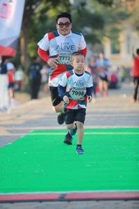 BIB: 7772, 7998
                            <button type="button" onclick="openModal(6452434)" class="btn btn-primary btn-sm float-right btn-popup" data-toggle="modal" data-target=".modal-high-quality">
                        <i class="fas fa-shopping-cart"></i> Add to Cart
                    </button>
                                            <button type="button" onclick="isThisMe(6452434, true)" class="btn btn-success btn-sm float-right btn-popup btn-isme hidden" data-toggle="tooltip" data-placement="bottom" title="นี่คือรูปของคุณใช่ไหม คลิกที่นี่เพื่อเอาเข้าอัลบั้ม">
                        <i class="fas fa-plus"></i> Add to album
                    </button>
                    <button type="button" onclick="isThisMe(6452434, false)" class="btn btn-warning btn-sm float-right btn-popup btn-isnotme hidden">
                        <i class="fas fa-ban"></i> Remove from album
                    </button>