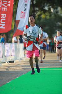 BIB: 7026
                            <button type="button" onclick="openModal(6452729)" class="btn btn-primary btn-sm float-right btn-popup" data-toggle="modal" data-target=".modal-high-quality">
                        <i class="fas fa-shopping-cart"></i> Add to Cart
                    </button>
                                            <button type="button" onclick="isThisMe(6452729, true)" class="btn btn-success btn-sm float-right btn-popup btn-isme hidden" data-toggle="tooltip" data-placement="bottom" title="นี่คือรูปของคุณใช่ไหม คลิกที่นี่เพื่อเอาเข้าอัลบั้ม">
                        <i class="fas fa-plus"></i> Add to album
                    </button>
                    <button type="button" onclick="isThisMe(6452729, false)" class="btn btn-warning btn-sm float-right btn-popup btn-isnotme hidden">
                        <i class="fas fa-ban"></i> Remove from album
                    </button>