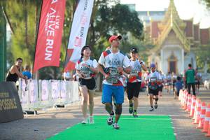 BIB: 
                            <button type="button" onclick="openModal(6453058)" class="btn btn-primary btn-sm float-right btn-popup" data-toggle="modal" data-target=".modal-high-quality">
                        <i class="fas fa-shopping-cart"></i> Add to Cart
                    </button>
                                            <button type="button" onclick="isThisMe(6453058, true)" class="btn btn-success btn-sm float-right btn-popup btn-isme hidden" data-toggle="tooltip" data-placement="bottom" title="นี่คือรูปของคุณใช่ไหม คลิกที่นี่เพื่อเอาเข้าอัลบั้ม">
                        <i class="fas fa-plus"></i> Add to album
                    </button>
                    <button type="button" onclick="isThisMe(6453058, false)" class="btn btn-warning btn-sm float-right btn-popup btn-isnotme hidden">
                        <i class="fas fa-ban"></i> Remove from album
                    </button>