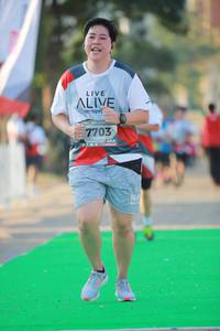 BIB: 7703
                            <button type="button" onclick="openModal(6453143)" class="btn btn-primary btn-sm float-right btn-popup" data-toggle="modal" data-target=".modal-high-quality">
                        <i class="fas fa-shopping-cart"></i> Add to Cart
                    </button>
                                            <button type="button" onclick="isThisMe(6453143, true)" class="btn btn-success btn-sm float-right btn-popup btn-isme hidden" data-toggle="tooltip" data-placement="bottom" title="นี่คือรูปของคุณใช่ไหม คลิกที่นี่เพื่อเอาเข้าอัลบั้ม">
                        <i class="fas fa-plus"></i> Add to album
                    </button>
                    <button type="button" onclick="isThisMe(6453143, false)" class="btn btn-warning btn-sm float-right btn-popup btn-isnotme hidden">
                        <i class="fas fa-ban"></i> Remove from album
                    </button>