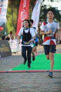 BIB: 
                            <button type="button" onclick="openModal(6452695)" class="btn btn-primary btn-sm float-right btn-popup" data-toggle="modal" data-target=".modal-high-quality">
                        <i class="fas fa-shopping-cart"></i> Add to Cart
                    </button>
                                            <button type="button" onclick="isThisMe(6452695, true)" class="btn btn-success btn-sm float-right btn-popup btn-isme hidden" data-toggle="tooltip" data-placement="bottom" title="นี่คือรูปของคุณใช่ไหม คลิกที่นี่เพื่อเอาเข้าอัลบั้ม">
                        <i class="fas fa-plus"></i> Add to album
                    </button>
                    <button type="button" onclick="isThisMe(6452695, false)" class="btn btn-warning btn-sm float-right btn-popup btn-isnotme hidden">
                        <i class="fas fa-ban"></i> Remove from album
                    </button>