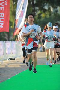 BIB: 4851, 6396
                            <button type="button" onclick="openModal(6453394)" class="btn btn-primary btn-sm float-right btn-popup" data-toggle="modal" data-target=".modal-high-quality">
                        <i class="fas fa-shopping-cart"></i> Add to Cart
                    </button>
                                            <button type="button" onclick="isThisMe(6453394, true)" class="btn btn-success btn-sm float-right btn-popup btn-isme hidden" data-toggle="tooltip" data-placement="bottom" title="นี่คือรูปของคุณใช่ไหม คลิกที่นี่เพื่อเอาเข้าอัลบั้ม">
                        <i class="fas fa-plus"></i> Add to album
                    </button>
                    <button type="button" onclick="isThisMe(6453394, false)" class="btn btn-warning btn-sm float-right btn-popup btn-isnotme hidden">
                        <i class="fas fa-ban"></i> Remove from album
                    </button>