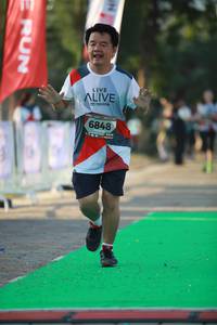 BIB: 6848
                            <button type="button" onclick="openModal(6453277)" class="btn btn-primary btn-sm float-right btn-popup" data-toggle="modal" data-target=".modal-high-quality">
                        <i class="fas fa-shopping-cart"></i> Add to Cart
                    </button>
                                            <button type="button" onclick="isThisMe(6453277, true)" class="btn btn-success btn-sm float-right btn-popup btn-isme hidden" data-toggle="tooltip" data-placement="bottom" title="นี่คือรูปของคุณใช่ไหม คลิกที่นี่เพื่อเอาเข้าอัลบั้ม">
                        <i class="fas fa-plus"></i> Add to album
                    </button>
                    <button type="button" onclick="isThisMe(6453277, false)" class="btn btn-warning btn-sm float-right btn-popup btn-isnotme hidden">
                        <i class="fas fa-ban"></i> Remove from album
                    </button>