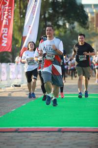 BIB: 065, 6273
                            <button type="button" onclick="openModal(6453527)" class="btn btn-primary btn-sm float-right btn-popup" data-toggle="modal" data-target=".modal-high-quality">
                        <i class="fas fa-shopping-cart"></i> Add to Cart
                    </button>
                                            <button type="button" onclick="isThisMe(6453527, true)" class="btn btn-success btn-sm float-right btn-popup btn-isme hidden" data-toggle="tooltip" data-placement="bottom" title="นี่คือรูปของคุณใช่ไหม คลิกที่นี่เพื่อเอาเข้าอัลบั้ม">
                        <i class="fas fa-plus"></i> Add to album
                    </button>
                    <button type="button" onclick="isThisMe(6453527, false)" class="btn btn-warning btn-sm float-right btn-popup btn-isnotme hidden">
                        <i class="fas fa-ban"></i> Remove from album
                    </button>