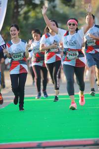 BIB: 6985, 6296, 7439
                            <button type="button" onclick="openModal(6453555)" class="btn btn-primary btn-sm float-right btn-popup" data-toggle="modal" data-target=".modal-high-quality">
                        <i class="fas fa-shopping-cart"></i> Add to Cart
                    </button>
                                            <button type="button" onclick="isThisMe(6453555, true)" class="btn btn-success btn-sm float-right btn-popup btn-isme hidden" data-toggle="tooltip" data-placement="bottom" title="นี่คือรูปของคุณใช่ไหม คลิกที่นี่เพื่อเอาเข้าอัลบั้ม">
                        <i class="fas fa-plus"></i> Add to album
                    </button>
                    <button type="button" onclick="isThisMe(6453555, false)" class="btn btn-warning btn-sm float-right btn-popup btn-isnotme hidden">
                        <i class="fas fa-ban"></i> Remove from album
                    </button>