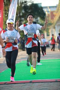 BIB: 6852, 7178
                            <button type="button" onclick="openModal(6451852)" class="btn btn-primary btn-sm float-right btn-popup" data-toggle="modal" data-target=".modal-high-quality">
                        <i class="fas fa-shopping-cart"></i> Add to Cart
                    </button>
                                            <button type="button" onclick="isThisMe(6451852, true)" class="btn btn-success btn-sm float-right btn-popup btn-isme hidden" data-toggle="tooltip" data-placement="bottom" title="นี่คือรูปของคุณใช่ไหม คลิกที่นี่เพื่อเอาเข้าอัลบั้ม">
                        <i class="fas fa-plus"></i> Add to album
                    </button>
                    <button type="button" onclick="isThisMe(6451852, false)" class="btn btn-warning btn-sm float-right btn-popup btn-isnotme hidden">
                        <i class="fas fa-ban"></i> Remove from album
                    </button>