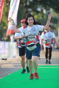 BIB: 7395
                            <button type="button" onclick="openModal(6452993)" class="btn btn-primary btn-sm float-right btn-popup" data-toggle="modal" data-target=".modal-high-quality">
                        <i class="fas fa-shopping-cart"></i> Add to Cart
                    </button>
                                            <button type="button" onclick="isThisMe(6452993, true)" class="btn btn-success btn-sm float-right btn-popup btn-isme hidden" data-toggle="tooltip" data-placement="bottom" title="นี่คือรูปของคุณใช่ไหม คลิกที่นี่เพื่อเอาเข้าอัลบั้ม">
                        <i class="fas fa-plus"></i> Add to album
                    </button>
                    <button type="button" onclick="isThisMe(6452993, false)" class="btn btn-warning btn-sm float-right btn-popup btn-isnotme hidden">
                        <i class="fas fa-ban"></i> Remove from album
                    </button>