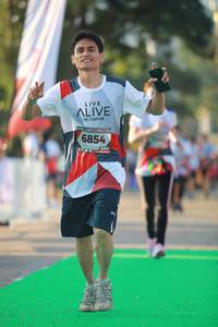 BIB: 6854
                            <button type="button" onclick="openModal(6452973)" class="btn btn-primary btn-sm float-right btn-popup" data-toggle="modal" data-target=".modal-high-quality">
                        <i class="fas fa-shopping-cart"></i> Add to Cart
                    </button>
                                            <button type="button" onclick="isThisMe(6452973, true)" class="btn btn-success btn-sm float-right btn-popup btn-isme hidden" data-toggle="tooltip" data-placement="bottom" title="นี่คือรูปของคุณใช่ไหม คลิกที่นี่เพื่อเอาเข้าอัลบั้ม">
                        <i class="fas fa-plus"></i> Add to album
                    </button>
                    <button type="button" onclick="isThisMe(6452973, false)" class="btn btn-warning btn-sm float-right btn-popup btn-isnotme hidden">
                        <i class="fas fa-ban"></i> Remove from album
                    </button>