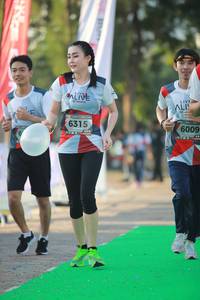 BIB: 6315, 6009
                            <button type="button" onclick="openModal(6453303)" class="btn btn-primary btn-sm float-right btn-popup" data-toggle="modal" data-target=".modal-high-quality">
                        <i class="fas fa-shopping-cart"></i> Add to Cart
                    </button>
                                            <button type="button" onclick="isThisMe(6453303, true)" class="btn btn-success btn-sm float-right btn-popup btn-isme hidden" data-toggle="tooltip" data-placement="bottom" title="นี่คือรูปของคุณใช่ไหม คลิกที่นี่เพื่อเอาเข้าอัลบั้ม">
                        <i class="fas fa-plus"></i> Add to album
                    </button>
                    <button type="button" onclick="isThisMe(6453303, false)" class="btn btn-warning btn-sm float-right btn-popup btn-isnotme hidden">
                        <i class="fas fa-ban"></i> Remove from album
                    </button>