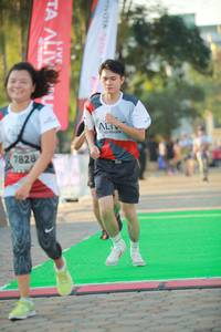 BIB: 7828
                            <button type="button" onclick="openModal(6452825)" class="btn btn-primary btn-sm float-right btn-popup" data-toggle="modal" data-target=".modal-high-quality">
                        <i class="fas fa-shopping-cart"></i> Add to Cart
                    </button>
                                            <button type="button" onclick="isThisMe(6452825, true)" class="btn btn-success btn-sm float-right btn-popup btn-isme hidden" data-toggle="tooltip" data-placement="bottom" title="นี่คือรูปของคุณใช่ไหม คลิกที่นี่เพื่อเอาเข้าอัลบั้ม">
                        <i class="fas fa-plus"></i> Add to album
                    </button>
                    <button type="button" onclick="isThisMe(6452825, false)" class="btn btn-warning btn-sm float-right btn-popup btn-isnotme hidden">
                        <i class="fas fa-ban"></i> Remove from album
                    </button>