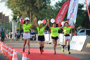 BIB: 2019
                            <button type="button" onclick="openModal(6453222)" class="btn btn-primary btn-sm float-right btn-popup" data-toggle="modal" data-target=".modal-high-quality">
                        <i class="fas fa-shopping-cart"></i> Add to Cart
                    </button>
                                            <button type="button" onclick="isThisMe(6453222, true)" class="btn btn-success btn-sm float-right btn-popup btn-isme hidden" data-toggle="tooltip" data-placement="bottom" title="นี่คือรูปของคุณใช่ไหม คลิกที่นี่เพื่อเอาเข้าอัลบั้ม">
                        <i class="fas fa-plus"></i> Add to album
                    </button>
                    <button type="button" onclick="isThisMe(6453222, false)" class="btn btn-warning btn-sm float-right btn-popup btn-isnotme hidden">
                        <i class="fas fa-ban"></i> Remove from album
                    </button>