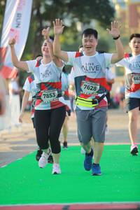 BIB: 663, 7628, 7853
                            <button type="button" onclick="openModal(6453338)" class="btn btn-primary btn-sm float-right btn-popup" data-toggle="modal" data-target=".modal-high-quality">
                        <i class="fas fa-shopping-cart"></i> Add to Cart
                    </button>
                                            <button type="button" onclick="isThisMe(6453338, true)" class="btn btn-success btn-sm float-right btn-popup btn-isme hidden" data-toggle="tooltip" data-placement="bottom" title="นี่คือรูปของคุณใช่ไหม คลิกที่นี่เพื่อเอาเข้าอัลบั้ม">
                        <i class="fas fa-plus"></i> Add to album
                    </button>
                    <button type="button" onclick="isThisMe(6453338, false)" class="btn btn-warning btn-sm float-right btn-popup btn-isnotme hidden">
                        <i class="fas fa-ban"></i> Remove from album
                    </button>