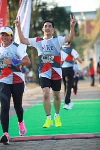 BIB: 6852
                            <button type="button" onclick="openModal(6451854)" class="btn btn-primary btn-sm float-right btn-popup" data-toggle="modal" data-target=".modal-high-quality">
                        <i class="fas fa-shopping-cart"></i> Add to Cart
                    </button>
                                            <button type="button" onclick="isThisMe(6451854, true)" class="btn btn-success btn-sm float-right btn-popup btn-isme hidden" data-toggle="tooltip" data-placement="bottom" title="นี่คือรูปของคุณใช่ไหม คลิกที่นี่เพื่อเอาเข้าอัลบั้ม">
                        <i class="fas fa-plus"></i> Add to album
                    </button>
                    <button type="button" onclick="isThisMe(6451854, false)" class="btn btn-warning btn-sm float-right btn-popup btn-isnotme hidden">
                        <i class="fas fa-ban"></i> Remove from album
                    </button>