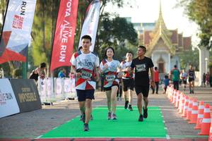 BIB: 6340, 2019
                            <button type="button" onclick="openModal(6452648)" class="btn btn-primary btn-sm float-right btn-popup" data-toggle="modal" data-target=".modal-high-quality">
                        <i class="fas fa-shopping-cart"></i> Add to Cart
                    </button>
                                            <button type="button" onclick="isThisMe(6452648, true)" class="btn btn-success btn-sm float-right btn-popup btn-isme hidden" data-toggle="tooltip" data-placement="bottom" title="นี่คือรูปของคุณใช่ไหม คลิกที่นี่เพื่อเอาเข้าอัลบั้ม">
                        <i class="fas fa-plus"></i> Add to album
                    </button>
                    <button type="button" onclick="isThisMe(6452648, false)" class="btn btn-warning btn-sm float-right btn-popup btn-isnotme hidden">
                        <i class="fas fa-ban"></i> Remove from album
                    </button>