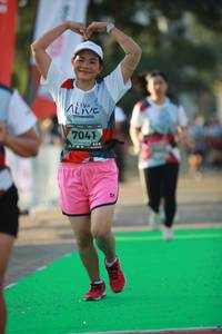 BIB: 7041
                            <button type="button" onclick="openModal(6452811)" class="btn btn-primary btn-sm float-right btn-popup" data-toggle="modal" data-target=".modal-high-quality">
                        <i class="fas fa-shopping-cart"></i> Add to Cart
                    </button>
                                            <button type="button" onclick="isThisMe(6452811, true)" class="btn btn-success btn-sm float-right btn-popup btn-isme hidden" data-toggle="tooltip" data-placement="bottom" title="นี่คือรูปของคุณใช่ไหม คลิกที่นี่เพื่อเอาเข้าอัลบั้ม">
                        <i class="fas fa-plus"></i> Add to album
                    </button>
                    <button type="button" onclick="isThisMe(6452811, false)" class="btn btn-warning btn-sm float-right btn-popup btn-isnotme hidden">
                        <i class="fas fa-ban"></i> Remove from album
                    </button>