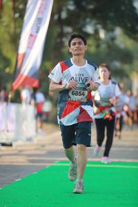 BIB: 6854
                            <button type="button" onclick="openModal(6452966)" class="btn btn-primary btn-sm float-right btn-popup" data-toggle="modal" data-target=".modal-high-quality">
                        <i class="fas fa-shopping-cart"></i> Add to Cart
                    </button>
                                            <button type="button" onclick="isThisMe(6452966, true)" class="btn btn-success btn-sm float-right btn-popup btn-isme hidden" data-toggle="tooltip" data-placement="bottom" title="นี่คือรูปของคุณใช่ไหม คลิกที่นี่เพื่อเอาเข้าอัลบั้ม">
                        <i class="fas fa-plus"></i> Add to album
                    </button>
                    <button type="button" onclick="isThisMe(6452966, false)" class="btn btn-warning btn-sm float-right btn-popup btn-isnotme hidden">
                        <i class="fas fa-ban"></i> Remove from album
                    </button>