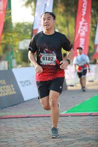 BIB: 6182
                            <button type="button" onclick="openModal(6453388)" class="btn btn-primary btn-sm float-right btn-popup" data-toggle="modal" data-target=".modal-high-quality">
                        <i class="fas fa-shopping-cart"></i> Add to Cart
                    </button>
                                            <button type="button" onclick="isThisMe(6453388, true)" class="btn btn-success btn-sm float-right btn-popup btn-isme hidden" data-toggle="tooltip" data-placement="bottom" title="นี่คือรูปของคุณใช่ไหม คลิกที่นี่เพื่อเอาเข้าอัลบั้ม">
                        <i class="fas fa-plus"></i> Add to album
                    </button>
                    <button type="button" onclick="isThisMe(6453388, false)" class="btn btn-warning btn-sm float-right btn-popup btn-isnotme hidden">
                        <i class="fas fa-ban"></i> Remove from album
                    </button>