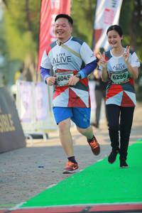 BIB: 6045, 6296
                            <button type="button" onclick="openModal(6453558)" class="btn btn-primary btn-sm float-right btn-popup" data-toggle="modal" data-target=".modal-high-quality">
                        <i class="fas fa-shopping-cart"></i> Add to Cart
                    </button>
                                            <button type="button" onclick="isThisMe(6453558, true)" class="btn btn-success btn-sm float-right btn-popup btn-isme hidden" data-toggle="tooltip" data-placement="bottom" title="นี่คือรูปของคุณใช่ไหม คลิกที่นี่เพื่อเอาเข้าอัลบั้ม">
                        <i class="fas fa-plus"></i> Add to album
                    </button>
                    <button type="button" onclick="isThisMe(6453558, false)" class="btn btn-warning btn-sm float-right btn-popup btn-isnotme hidden">
                        <i class="fas fa-ban"></i> Remove from album
                    </button>