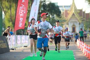 BIB: 7712
                            <button type="button" onclick="openModal(6453069)" class="btn btn-primary btn-sm float-right btn-popup" data-toggle="modal" data-target=".modal-high-quality">
                        <i class="fas fa-shopping-cart"></i> Add to Cart
                    </button>
                                            <button type="button" onclick="isThisMe(6453069, true)" class="btn btn-success btn-sm float-right btn-popup btn-isme hidden" data-toggle="tooltip" data-placement="bottom" title="นี่คือรูปของคุณใช่ไหม คลิกที่นี่เพื่อเอาเข้าอัลบั้ม">
                        <i class="fas fa-plus"></i> Add to album
                    </button>
                    <button type="button" onclick="isThisMe(6453069, false)" class="btn btn-warning btn-sm float-right btn-popup btn-isnotme hidden">
                        <i class="fas fa-ban"></i> Remove from album
                    </button>