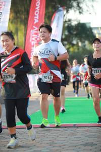 BIB: 7311, 7876, 7018
                            <button type="button" onclick="openModal(6452900)" class="btn btn-primary btn-sm float-right btn-popup" data-toggle="modal" data-target=".modal-high-quality">
                        <i class="fas fa-shopping-cart"></i> Add to Cart
                    </button>
                                            <button type="button" onclick="isThisMe(6452900, true)" class="btn btn-success btn-sm float-right btn-popup btn-isme hidden" data-toggle="tooltip" data-placement="bottom" title="นี่คือรูปของคุณใช่ไหม คลิกที่นี่เพื่อเอาเข้าอัลบั้ม">
                        <i class="fas fa-plus"></i> Add to album
                    </button>
                    <button type="button" onclick="isThisMe(6452900, false)" class="btn btn-warning btn-sm float-right btn-popup btn-isnotme hidden">
                        <i class="fas fa-ban"></i> Remove from album
                    </button>