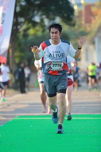 BIB: 7778
                            <button type="button" onclick="openModal(6451975)" class="btn btn-primary btn-sm float-right btn-popup" data-toggle="modal" data-target=".modal-high-quality">
                        <i class="fas fa-shopping-cart"></i> Add to Cart
                    </button>
                                            <button type="button" onclick="isThisMe(6451975, true)" class="btn btn-success btn-sm float-right btn-popup btn-isme hidden" data-toggle="tooltip" data-placement="bottom" title="นี่คือรูปของคุณใช่ไหม คลิกที่นี่เพื่อเอาเข้าอัลบั้ม">
                        <i class="fas fa-plus"></i> Add to album
                    </button>
                    <button type="button" onclick="isThisMe(6451975, false)" class="btn btn-warning btn-sm float-right btn-popup btn-isnotme hidden">
                        <i class="fas fa-ban"></i> Remove from album
                    </button>