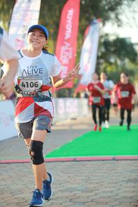 BIB: 4106
                            <button type="button" onclick="openModal(6452334)" class="btn btn-primary btn-sm float-right btn-popup" data-toggle="modal" data-target=".modal-high-quality">
                        <i class="fas fa-shopping-cart"></i> Add to Cart
                    </button>
                                            <button type="button" onclick="isThisMe(6452334, true)" class="btn btn-success btn-sm float-right btn-popup btn-isme hidden" data-toggle="tooltip" data-placement="bottom" title="นี่คือรูปของคุณใช่ไหม คลิกที่นี่เพื่อเอาเข้าอัลบั้ม">
                        <i class="fas fa-plus"></i> Add to album
                    </button>
                    <button type="button" onclick="isThisMe(6452334, false)" class="btn btn-warning btn-sm float-right btn-popup btn-isnotme hidden">
                        <i class="fas fa-ban"></i> Remove from album
                    </button>