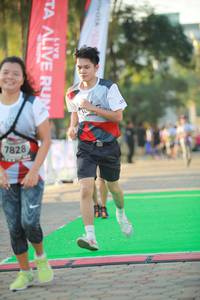 BIB: 7828
                            <button type="button" onclick="openModal(6452826)" class="btn btn-primary btn-sm float-right btn-popup" data-toggle="modal" data-target=".modal-high-quality">
                        <i class="fas fa-shopping-cart"></i> Add to Cart
                    </button>
                                            <button type="button" onclick="isThisMe(6452826, true)" class="btn btn-success btn-sm float-right btn-popup btn-isme hidden" data-toggle="tooltip" data-placement="bottom" title="นี่คือรูปของคุณใช่ไหม คลิกที่นี่เพื่อเอาเข้าอัลบั้ม">
                        <i class="fas fa-plus"></i> Add to album
                    </button>
                    <button type="button" onclick="isThisMe(6452826, false)" class="btn btn-warning btn-sm float-right btn-popup btn-isnotme hidden">
                        <i class="fas fa-ban"></i> Remove from album
                    </button>