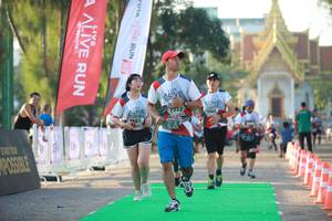 BIB: 7712, 7451
                            <button type="button" onclick="openModal(6453062)" class="btn btn-primary btn-sm float-right btn-popup" data-toggle="modal" data-target=".modal-high-quality">
                        <i class="fas fa-shopping-cart"></i> Add to Cart
                    </button>
                                            <button type="button" onclick="isThisMe(6453062, true)" class="btn btn-success btn-sm float-right btn-popup btn-isme hidden" data-toggle="tooltip" data-placement="bottom" title="นี่คือรูปของคุณใช่ไหม คลิกที่นี่เพื่อเอาเข้าอัลบั้ม">
                        <i class="fas fa-plus"></i> Add to album
                    </button>
                    <button type="button" onclick="isThisMe(6453062, false)" class="btn btn-warning btn-sm float-right btn-popup btn-isnotme hidden">
                        <i class="fas fa-ban"></i> Remove from album
                    </button>