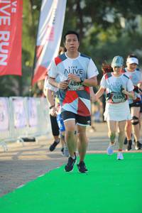 BIB: 4851, 6396
                            <button type="button" onclick="openModal(6453398)" class="btn btn-primary btn-sm float-right btn-popup" data-toggle="modal" data-target=".modal-high-quality">
                        <i class="fas fa-shopping-cart"></i> Add to Cart
                    </button>
                                            <button type="button" onclick="isThisMe(6453398, true)" class="btn btn-success btn-sm float-right btn-popup btn-isme hidden" data-toggle="tooltip" data-placement="bottom" title="นี่คือรูปของคุณใช่ไหม คลิกที่นี่เพื่อเอาเข้าอัลบั้ม">
                        <i class="fas fa-plus"></i> Add to album
                    </button>
                    <button type="button" onclick="isThisMe(6453398, false)" class="btn btn-warning btn-sm float-right btn-popup btn-isnotme hidden">
                        <i class="fas fa-ban"></i> Remove from album
                    </button>