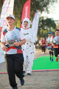 BIB: 650
                            <button type="button" onclick="openModal(6452316)" class="btn btn-primary btn-sm float-right btn-popup" data-toggle="modal" data-target=".modal-high-quality">
                        <i class="fas fa-shopping-cart"></i> Add to Cart
                    </button>
                                            <button type="button" onclick="isThisMe(6452316, true)" class="btn btn-success btn-sm float-right btn-popup btn-isme hidden" data-toggle="tooltip" data-placement="bottom" title="นี่คือรูปของคุณใช่ไหม คลิกที่นี่เพื่อเอาเข้าอัลบั้ม">
                        <i class="fas fa-plus"></i> Add to album
                    </button>
                    <button type="button" onclick="isThisMe(6452316, false)" class="btn btn-warning btn-sm float-right btn-popup btn-isnotme hidden">
                        <i class="fas fa-ban"></i> Remove from album
                    </button>