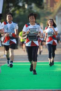 BIB: 6401
                            <button type="button" onclick="openModal(6453607)" class="btn btn-primary btn-sm float-right btn-popup" data-toggle="modal" data-target=".modal-high-quality">
                        <i class="fas fa-shopping-cart"></i> Add to Cart
                    </button>
                                            <button type="button" onclick="isThisMe(6453607, true)" class="btn btn-success btn-sm float-right btn-popup btn-isme hidden" data-toggle="tooltip" data-placement="bottom" title="นี่คือรูปของคุณใช่ไหม คลิกที่นี่เพื่อเอาเข้าอัลบั้ม">
                        <i class="fas fa-plus"></i> Add to album
                    </button>
                    <button type="button" onclick="isThisMe(6453607, false)" class="btn btn-warning btn-sm float-right btn-popup btn-isnotme hidden">
                        <i class="fas fa-ban"></i> Remove from album
                    </button>