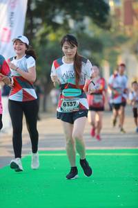 BIB: 6337
                            <button type="button" onclick="openModal(6452378)" class="btn btn-primary btn-sm float-right btn-popup" data-toggle="modal" data-target=".modal-high-quality">
                        <i class="fas fa-shopping-cart"></i> Add to Cart
                    </button>
                                            <button type="button" onclick="isThisMe(6452378, true)" class="btn btn-success btn-sm float-right btn-popup btn-isme hidden" data-toggle="tooltip" data-placement="bottom" title="นี่คือรูปของคุณใช่ไหม คลิกที่นี่เพื่อเอาเข้าอัลบั้ม">
                        <i class="fas fa-plus"></i> Add to album
                    </button>
                    <button type="button" onclick="isThisMe(6452378, false)" class="btn btn-warning btn-sm float-right btn-popup btn-isnotme hidden">
                        <i class="fas fa-ban"></i> Remove from album
                    </button>