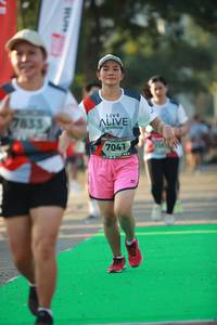 BIB: 7833, 7041
                            <button type="button" onclick="openModal(6452804)" class="btn btn-primary btn-sm float-right btn-popup" data-toggle="modal" data-target=".modal-high-quality">
                        <i class="fas fa-shopping-cart"></i> Add to Cart
                    </button>
                                            <button type="button" onclick="isThisMe(6452804, true)" class="btn btn-success btn-sm float-right btn-popup btn-isme hidden" data-toggle="tooltip" data-placement="bottom" title="นี่คือรูปของคุณใช่ไหม คลิกที่นี่เพื่อเอาเข้าอัลบั้ม">
                        <i class="fas fa-plus"></i> Add to album
                    </button>
                    <button type="button" onclick="isThisMe(6452804, false)" class="btn btn-warning btn-sm float-right btn-popup btn-isnotme hidden">
                        <i class="fas fa-ban"></i> Remove from album
                    </button>