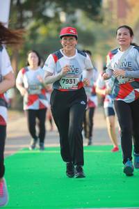 BIB: 7931
                            <button type="button" onclick="openModal(6453676)" class="btn btn-primary btn-sm float-right btn-popup" data-toggle="modal" data-target=".modal-high-quality">
                        <i class="fas fa-shopping-cart"></i> Add to Cart
                    </button>
                                            <button type="button" onclick="isThisMe(6453676, true)" class="btn btn-success btn-sm float-right btn-popup btn-isme hidden" data-toggle="tooltip" data-placement="bottom" title="นี่คือรูปของคุณใช่ไหม คลิกที่นี่เพื่อเอาเข้าอัลบั้ม">
                        <i class="fas fa-plus"></i> Add to album
                    </button>
                    <button type="button" onclick="isThisMe(6453676, false)" class="btn btn-warning btn-sm float-right btn-popup btn-isnotme hidden">
                        <i class="fas fa-ban"></i> Remove from album
                    </button>