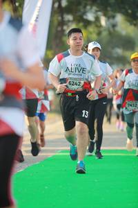 BIB: 6242, 7432
                            <button type="button" onclick="openModal(6453641)" class="btn btn-primary btn-sm float-right btn-popup" data-toggle="modal" data-target=".modal-high-quality">
                        <i class="fas fa-shopping-cart"></i> Add to Cart
                    </button>
                                            <button type="button" onclick="isThisMe(6453641, true)" class="btn btn-success btn-sm float-right btn-popup btn-isme hidden" data-toggle="tooltip" data-placement="bottom" title="นี่คือรูปของคุณใช่ไหม คลิกที่นี่เพื่อเอาเข้าอัลบั้ม">
                        <i class="fas fa-plus"></i> Add to album
                    </button>
                    <button type="button" onclick="isThisMe(6453641, false)" class="btn btn-warning btn-sm float-right btn-popup btn-isnotme hidden">
                        <i class="fas fa-ban"></i> Remove from album
                    </button>