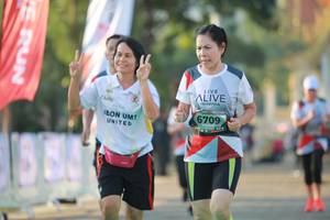 BIB: 6709
                            <button type="button" onclick="openModal(6453032)" class="btn btn-primary btn-sm float-right btn-popup" data-toggle="modal" data-target=".modal-high-quality">
                        <i class="fas fa-shopping-cart"></i> Add to Cart
                    </button>
                                            <button type="button" onclick="isThisMe(6453032, true)" class="btn btn-success btn-sm float-right btn-popup btn-isme hidden" data-toggle="tooltip" data-placement="bottom" title="นี่คือรูปของคุณใช่ไหม คลิกที่นี่เพื่อเอาเข้าอัลบั้ม">
                        <i class="fas fa-plus"></i> Add to album
                    </button>
                    <button type="button" onclick="isThisMe(6453032, false)" class="btn btn-warning btn-sm float-right btn-popup btn-isnotme hidden">
                        <i class="fas fa-ban"></i> Remove from album
                    </button>