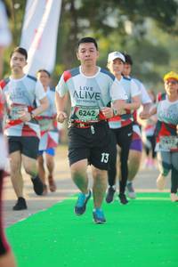 BIB: 6242, 7432
                            <button type="button" onclick="openModal(6453642)" class="btn btn-primary btn-sm float-right btn-popup" data-toggle="modal" data-target=".modal-high-quality">
                        <i class="fas fa-shopping-cart"></i> Add to Cart
                    </button>
                                            <button type="button" onclick="isThisMe(6453642, true)" class="btn btn-success btn-sm float-right btn-popup btn-isme hidden" data-toggle="tooltip" data-placement="bottom" title="นี่คือรูปของคุณใช่ไหม คลิกที่นี่เพื่อเอาเข้าอัลบั้ม">
                        <i class="fas fa-plus"></i> Add to album
                    </button>
                    <button type="button" onclick="isThisMe(6453642, false)" class="btn btn-warning btn-sm float-right btn-popup btn-isnotme hidden">
                        <i class="fas fa-ban"></i> Remove from album
                    </button>