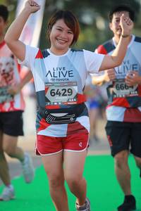 BIB: 666, 6429
                            <button type="button" onclick="openModal(6453445)" class="btn btn-primary btn-sm float-right btn-popup" data-toggle="modal" data-target=".modal-high-quality">
                        <i class="fas fa-shopping-cart"></i> Add to Cart
                    </button>
                                            <button type="button" onclick="isThisMe(6453445, true)" class="btn btn-success btn-sm float-right btn-popup btn-isme hidden" data-toggle="tooltip" data-placement="bottom" title="นี่คือรูปของคุณใช่ไหม คลิกที่นี่เพื่อเอาเข้าอัลบั้ม">
                        <i class="fas fa-plus"></i> Add to album
                    </button>
                    <button type="button" onclick="isThisMe(6453445, false)" class="btn btn-warning btn-sm float-right btn-popup btn-isnotme hidden">
                        <i class="fas fa-ban"></i> Remove from album
                    </button>