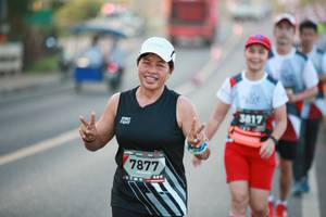 BIB: 3817, 7877
                            <button type="button" onclick="openModal(6392442)" class="btn btn-primary btn-sm float-right btn-popup" data-toggle="modal" data-target=".modal-high-quality">
                        <i class="fas fa-shopping-cart"></i> Add to Cart
                    </button>
                                            <button type="button" onclick="isThisMe(6392442, true)" class="btn btn-success btn-sm float-right btn-popup btn-isme hidden" data-toggle="tooltip" data-placement="bottom" title="นี่คือรูปของคุณใช่ไหม คลิกที่นี่เพื่อเอาเข้าอัลบั้ม">
                        <i class="fas fa-plus"></i> Add to album
                    </button>
                    <button type="button" onclick="isThisMe(6392442, false)" class="btn btn-warning btn-sm float-right btn-popup btn-isnotme hidden">
                        <i class="fas fa-ban"></i> Remove from album
                    </button>