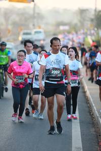 BIB: 2002, 293, 0148
                            <button type="button" onclick="openModal(6394977)" class="btn btn-primary btn-sm float-right btn-popup" data-toggle="modal" data-target=".modal-high-quality">
                        <i class="fas fa-shopping-cart"></i> Add to Cart
                    </button>
                                            <button type="button" onclick="isThisMe(6394977, true)" class="btn btn-success btn-sm float-right btn-popup btn-isme hidden" data-toggle="tooltip" data-placement="bottom" title="นี่คือรูปของคุณใช่ไหม คลิกที่นี่เพื่อเอาเข้าอัลบั้ม">
                        <i class="fas fa-plus"></i> Add to album
                    </button>
                    <button type="button" onclick="isThisMe(6394977, false)" class="btn btn-warning btn-sm float-right btn-popup btn-isnotme hidden">
                        <i class="fas fa-ban"></i> Remove from album
                    </button>