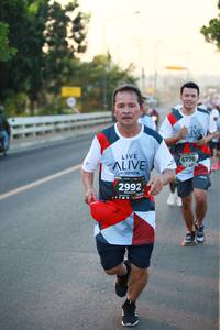 BIB: 6776, 2992
                            <button type="button" onclick="openModal(6392768)" class="btn btn-primary btn-sm float-right btn-popup" data-toggle="modal" data-target=".modal-high-quality">
                        <i class="fas fa-shopping-cart"></i> Add to Cart
                    </button>
                                            <button type="button" onclick="isThisMe(6392768, true)" class="btn btn-success btn-sm float-right btn-popup btn-isme hidden" data-toggle="tooltip" data-placement="bottom" title="นี่คือรูปของคุณใช่ไหม คลิกที่นี่เพื่อเอาเข้าอัลบั้ม">
                        <i class="fas fa-plus"></i> Add to album
                    </button>
                    <button type="button" onclick="isThisMe(6392768, false)" class="btn btn-warning btn-sm float-right btn-popup btn-isnotme hidden">
                        <i class="fas fa-ban"></i> Remove from album
                    </button>