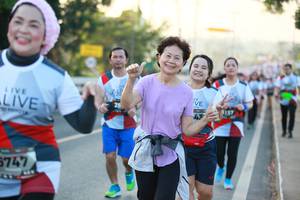 BIB: 747
                            <button type="button" onclick="openModal(6400324)" class="btn btn-primary btn-sm float-right btn-popup" data-toggle="modal" data-target=".modal-high-quality">
                        <i class="fas fa-shopping-cart"></i> Add to Cart
                    </button>
                                            <button type="button" onclick="isThisMe(6400324, true)" class="btn btn-success btn-sm float-right btn-popup btn-isme hidden" data-toggle="tooltip" data-placement="bottom" title="นี่คือรูปของคุณใช่ไหม คลิกที่นี่เพื่อเอาเข้าอัลบั้ม">
                        <i class="fas fa-plus"></i> Add to album
                    </button>
                    <button type="button" onclick="isThisMe(6400324, false)" class="btn btn-warning btn-sm float-right btn-popup btn-isnotme hidden">
                        <i class="fas fa-ban"></i> Remove from album
                    </button>