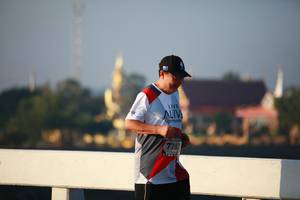 BIB: 778
                            <button type="button" onclick="openModal(6403773)" class="btn btn-primary btn-sm float-right btn-popup" data-toggle="modal" data-target=".modal-high-quality">
                        <i class="fas fa-shopping-cart"></i> Add to Cart
                    </button>
                                            <button type="button" onclick="isThisMe(6403773, true)" class="btn btn-success btn-sm float-right btn-popup btn-isme hidden" data-toggle="tooltip" data-placement="bottom" title="นี่คือรูปของคุณใช่ไหม คลิกที่นี่เพื่อเอาเข้าอัลบั้ม">
                        <i class="fas fa-plus"></i> Add to album
                    </button>
                    <button type="button" onclick="isThisMe(6403773, false)" class="btn btn-warning btn-sm float-right btn-popup btn-isnotme hidden">
                        <i class="fas fa-ban"></i> Remove from album
                    </button>