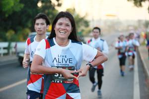 BIB: 128
                            <button type="button" onclick="openModal(6393351)" class="btn btn-primary btn-sm float-right btn-popup" data-toggle="modal" data-target=".modal-high-quality">
                        <i class="fas fa-shopping-cart"></i> Add to Cart
                    </button>
                                            <button type="button" onclick="isThisMe(6393351, true)" class="btn btn-success btn-sm float-right btn-popup btn-isme hidden" data-toggle="tooltip" data-placement="bottom" title="นี่คือรูปของคุณใช่ไหม คลิกที่นี่เพื่อเอาเข้าอัลบั้ม">
                        <i class="fas fa-plus"></i> Add to album
                    </button>
                    <button type="button" onclick="isThisMe(6393351, false)" class="btn btn-warning btn-sm float-right btn-popup btn-isnotme hidden">
                        <i class="fas fa-ban"></i> Remove from album
                    </button>